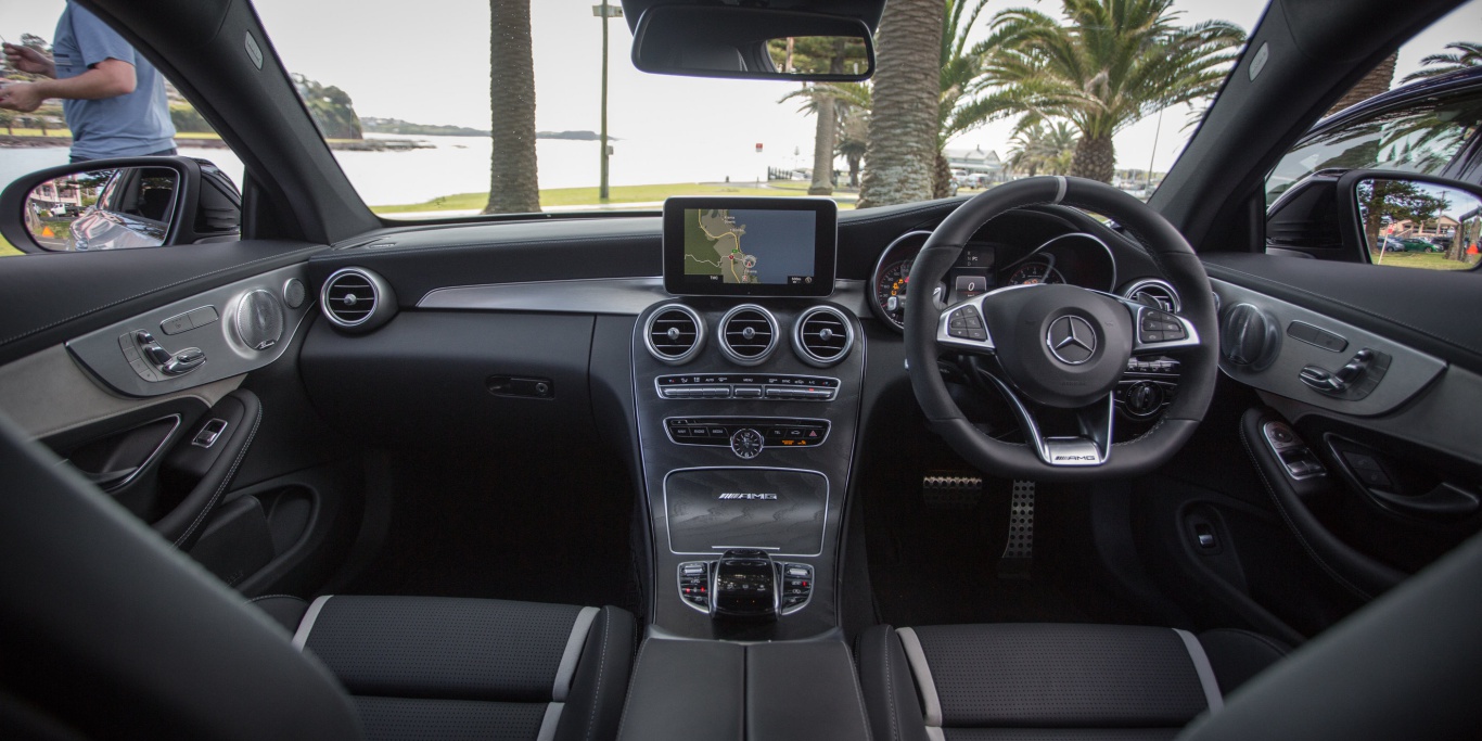 20160918%20Mercedes-AMG%20C63%20S%20Coupe%2008.jpg