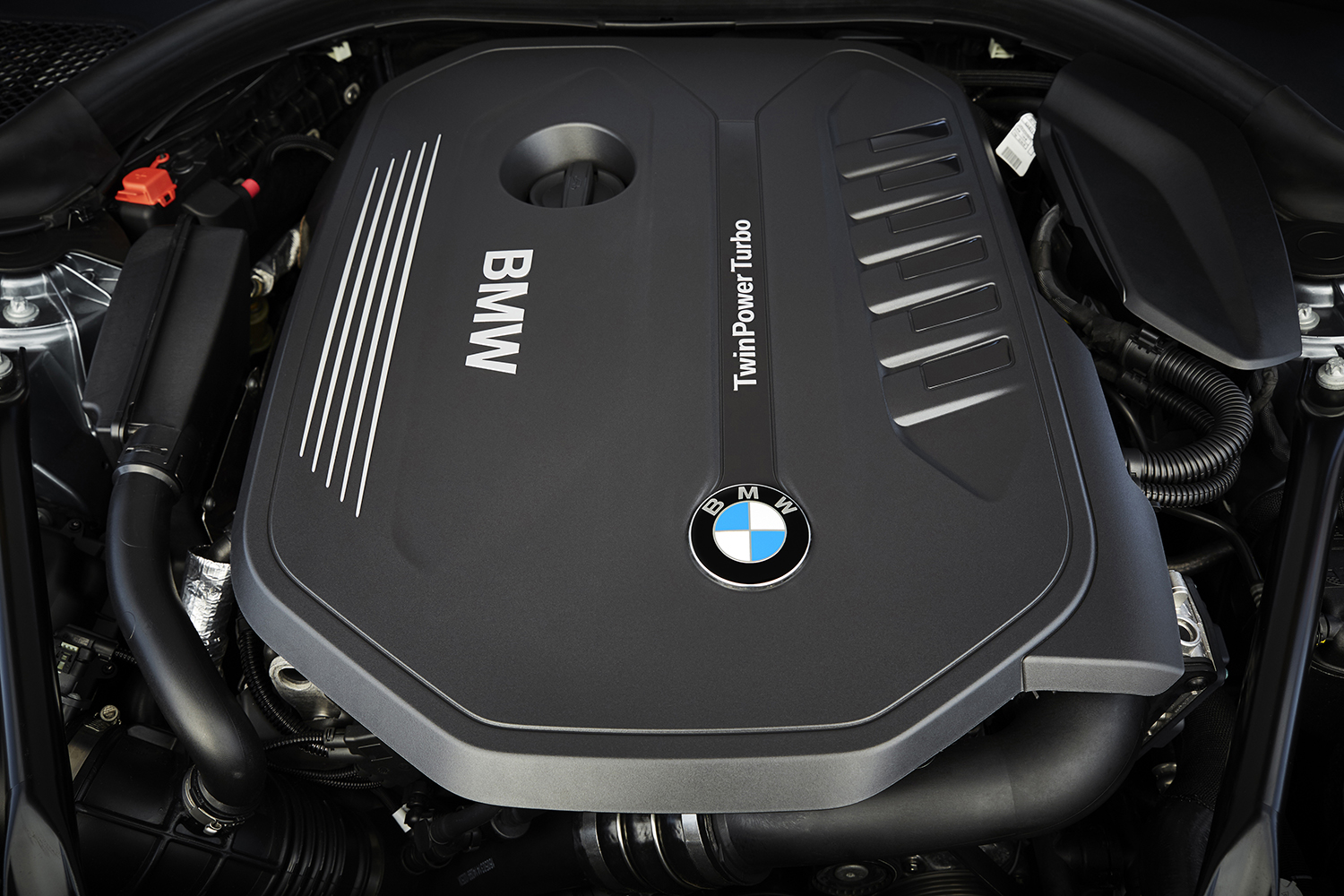 2017_bmw_5-10.jpg